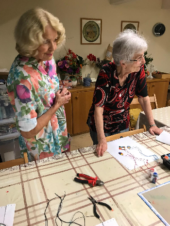 Smaltované prívesky 2025